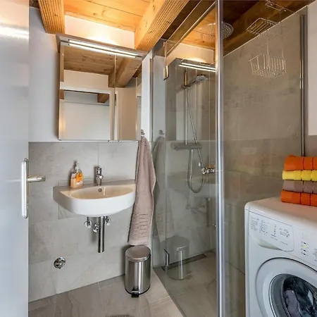 Haus Sonas - With Bedroom & Loft Sleeping Area Daire