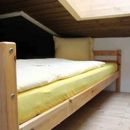 Daire Haus Sonas - With Bedroom & Loft Sleeping Area *