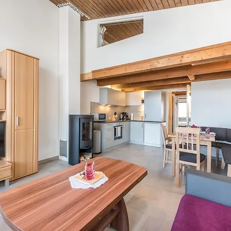 Haus Sonas - With Bedroom & Loft Sleeping Area *