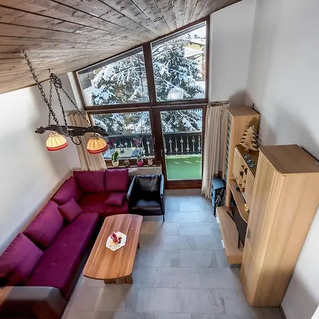 Haus Sonas - With Bedroom & Loft Sleeping Area * Zell am See