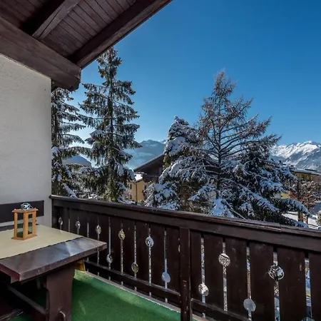 Haus Sonas - With Bedroom & Loft Sleeping Area Apartament *