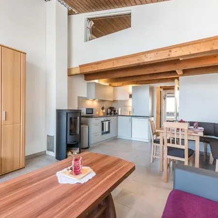 Haus Sonas - With Bedroom & Loft Sleeping Area * 滨湖采尔