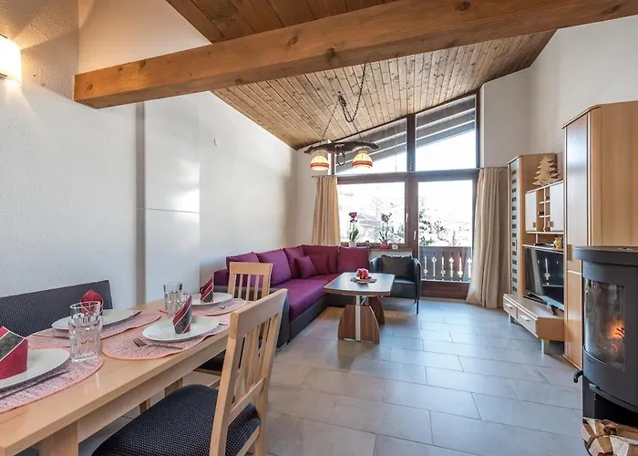 Haus Sonas - With Bedroom & Loft Sleeping Area Zell am See