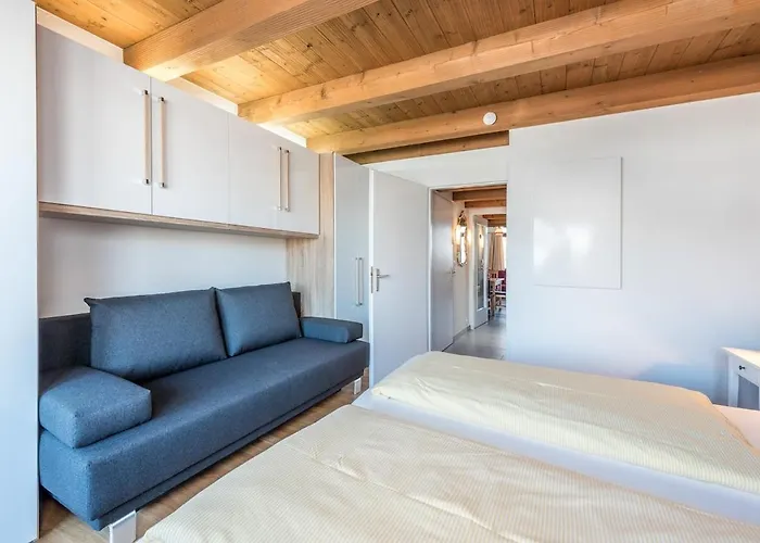 Haus Sonas - With Bedroom & Loft Sleeping Area Zell am See