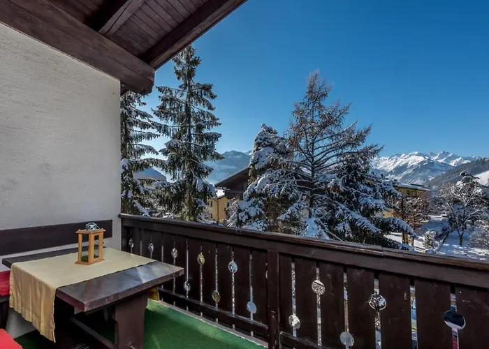 Haus Sonas - With Bedroom & Loft Sleeping Area Lägenhet *